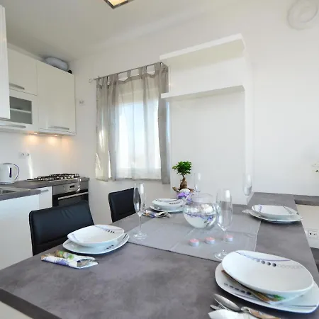 Apartment Sun Seeker-1 By Interhome