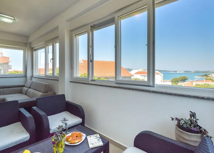 Sun Seeker-1 By Interhome